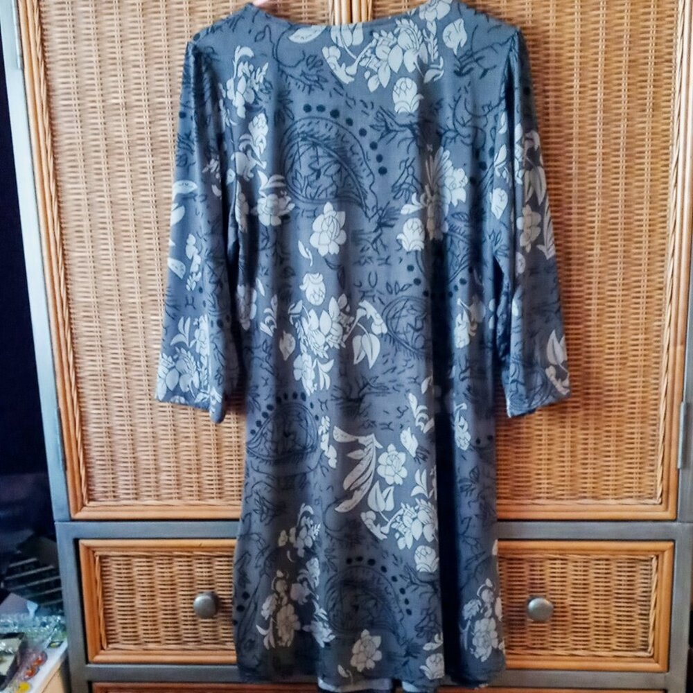 Reborn Dress Women's Size XL Black Gray Floral 3/4 Sleeve Scoop Neck Like New - Picture 4 of 16